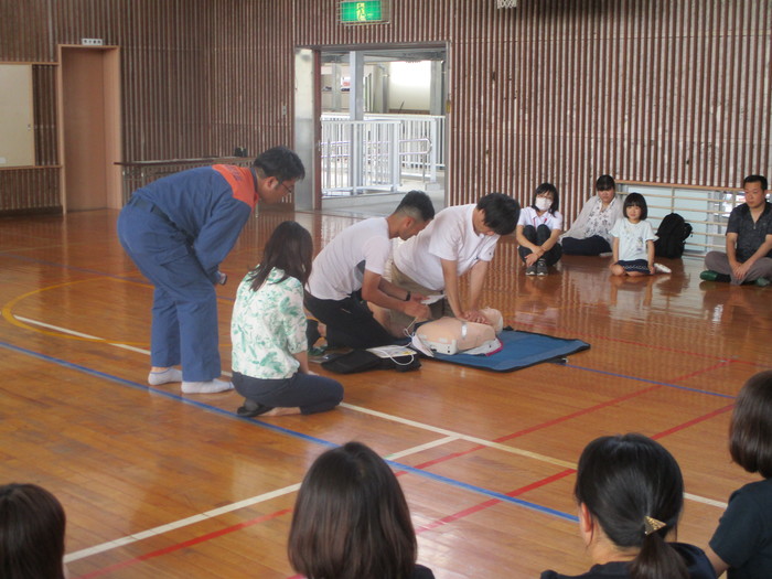 胸骨圧迫（心臓マッサージ）実技演習